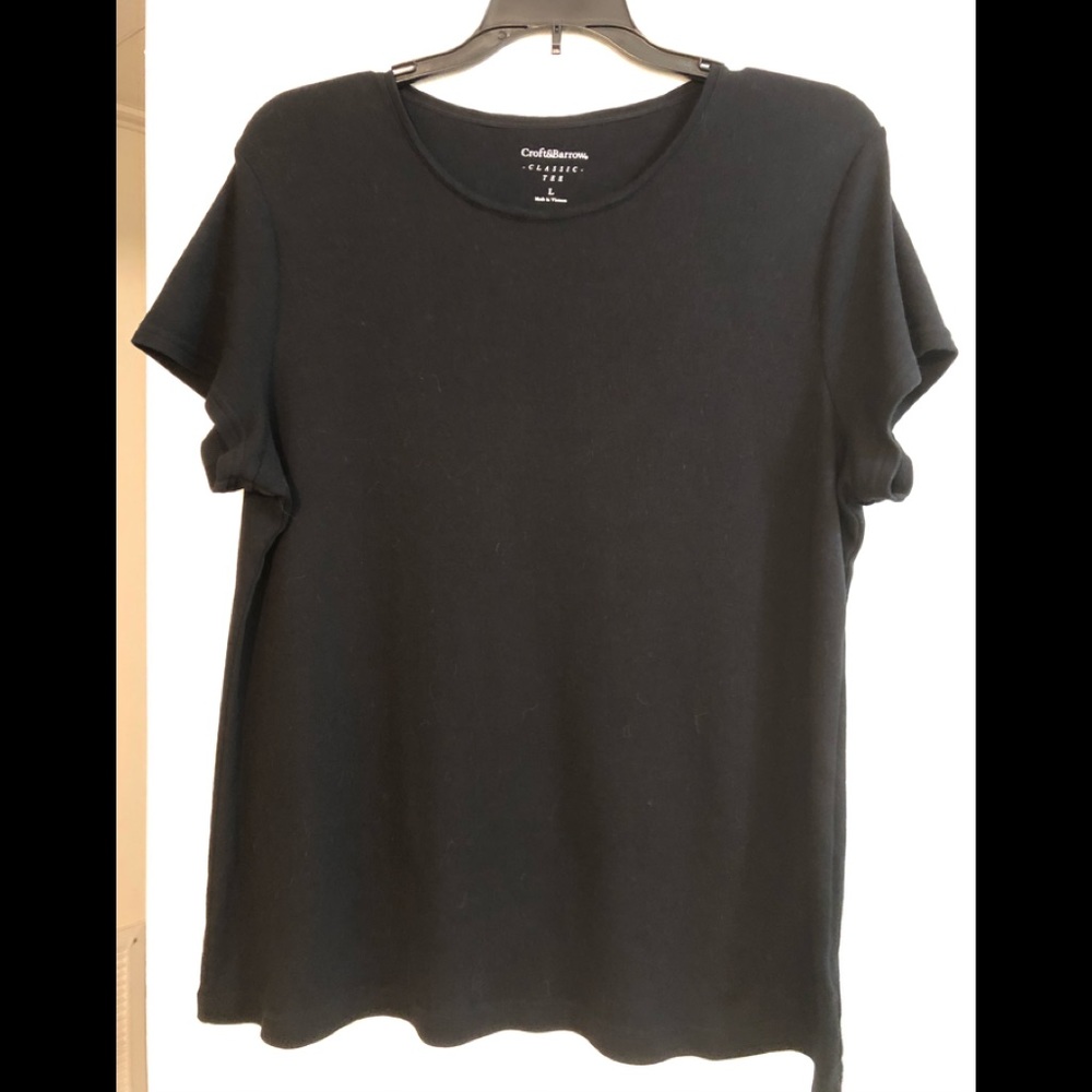 Like new Croft Barrow tee. Sz. L. Solid black
